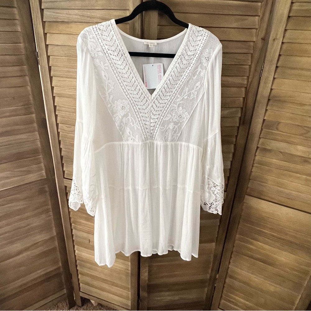 En Creme Bell Sleeve Babydoll Boho Dress Size Medium Cream NWT